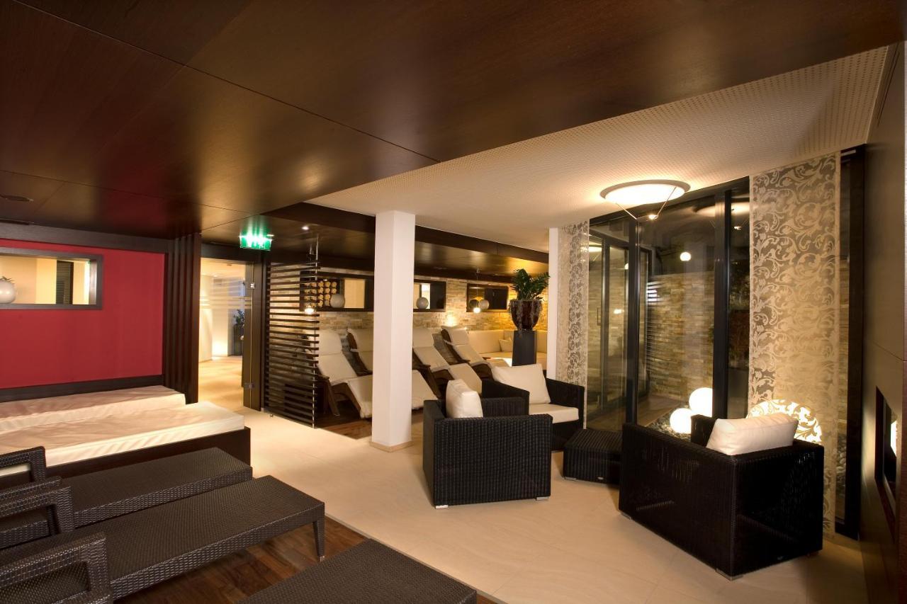Stefan Hotel ゼルデン エクステリア 写真