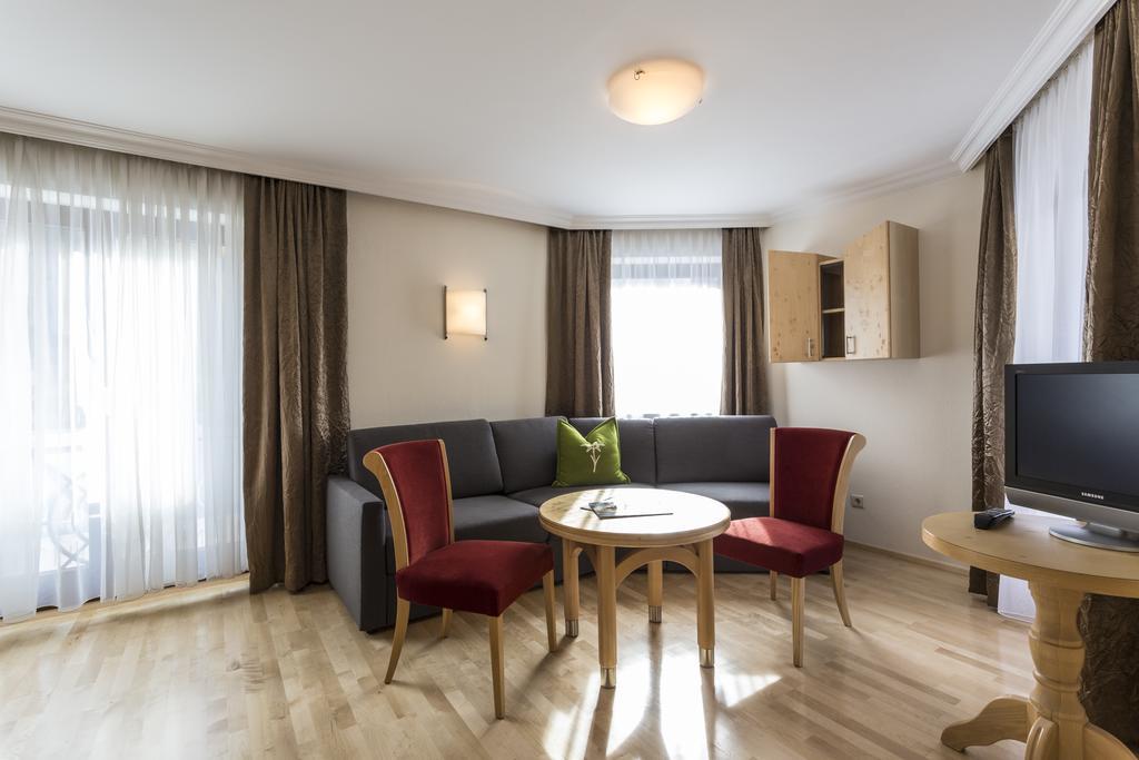 Stefan Hotel ゼルデン エクステリア 写真